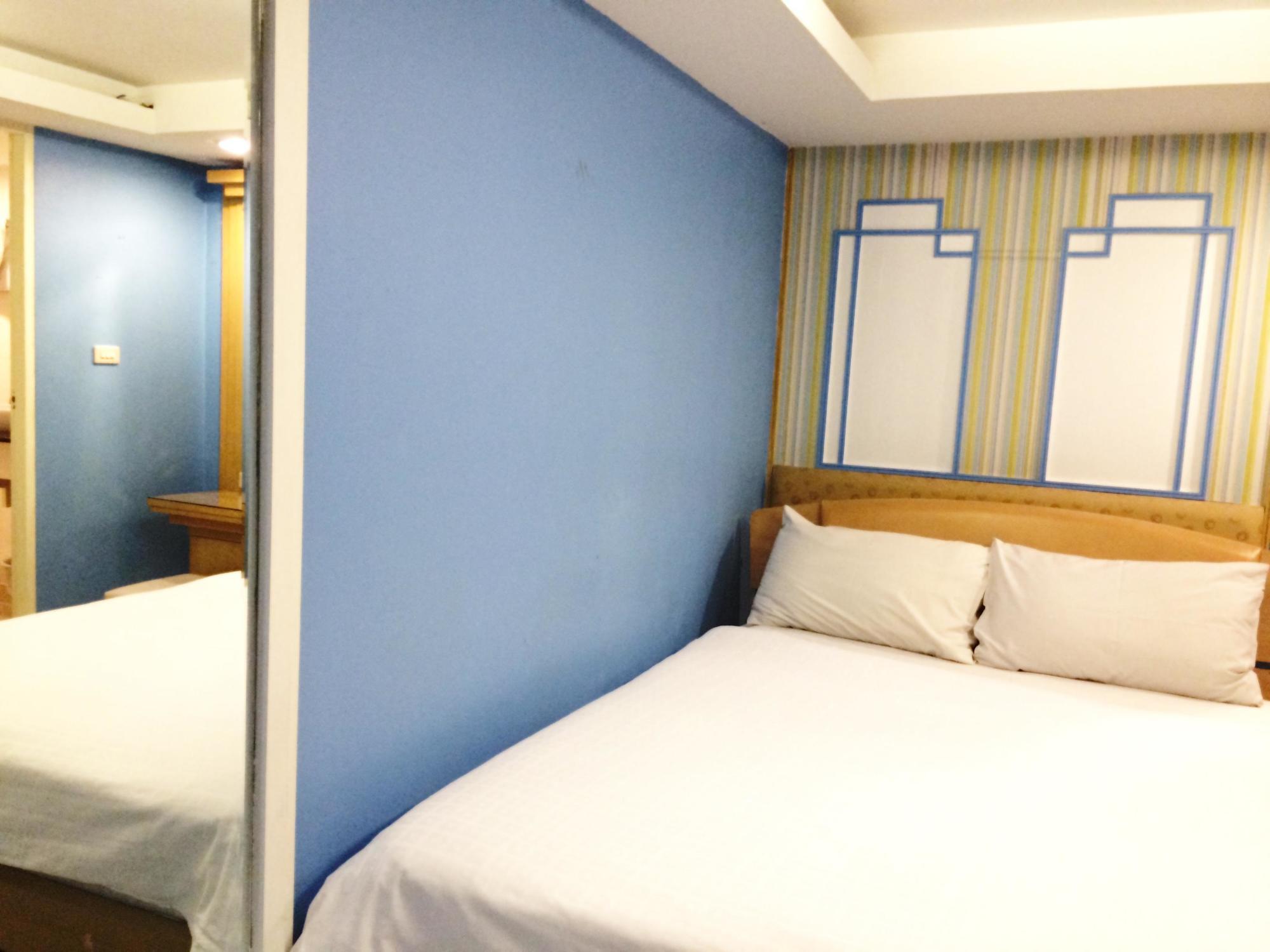 Sam'S Lodge Bangkok Bagian luar foto
