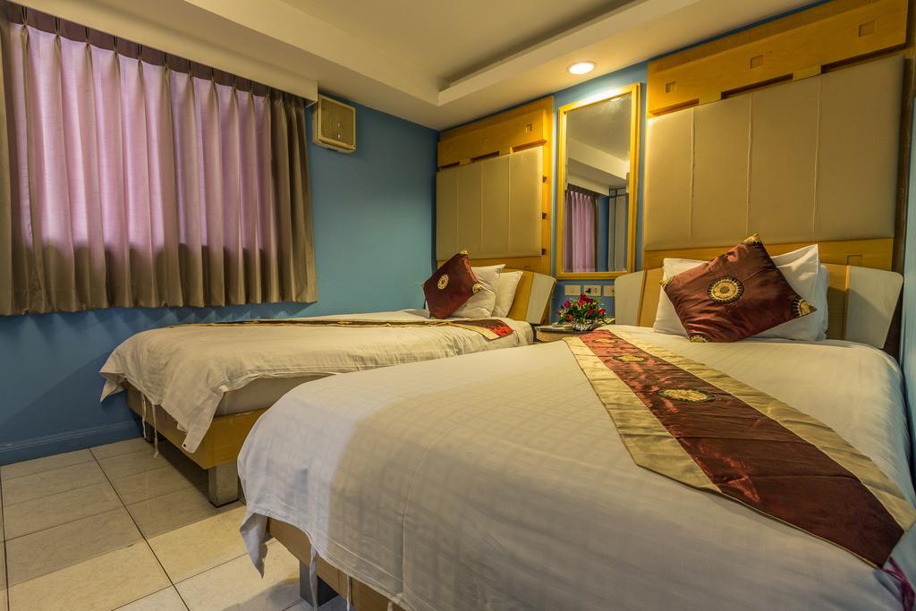 Sam'S Lodge Bangkok Bagian luar foto
